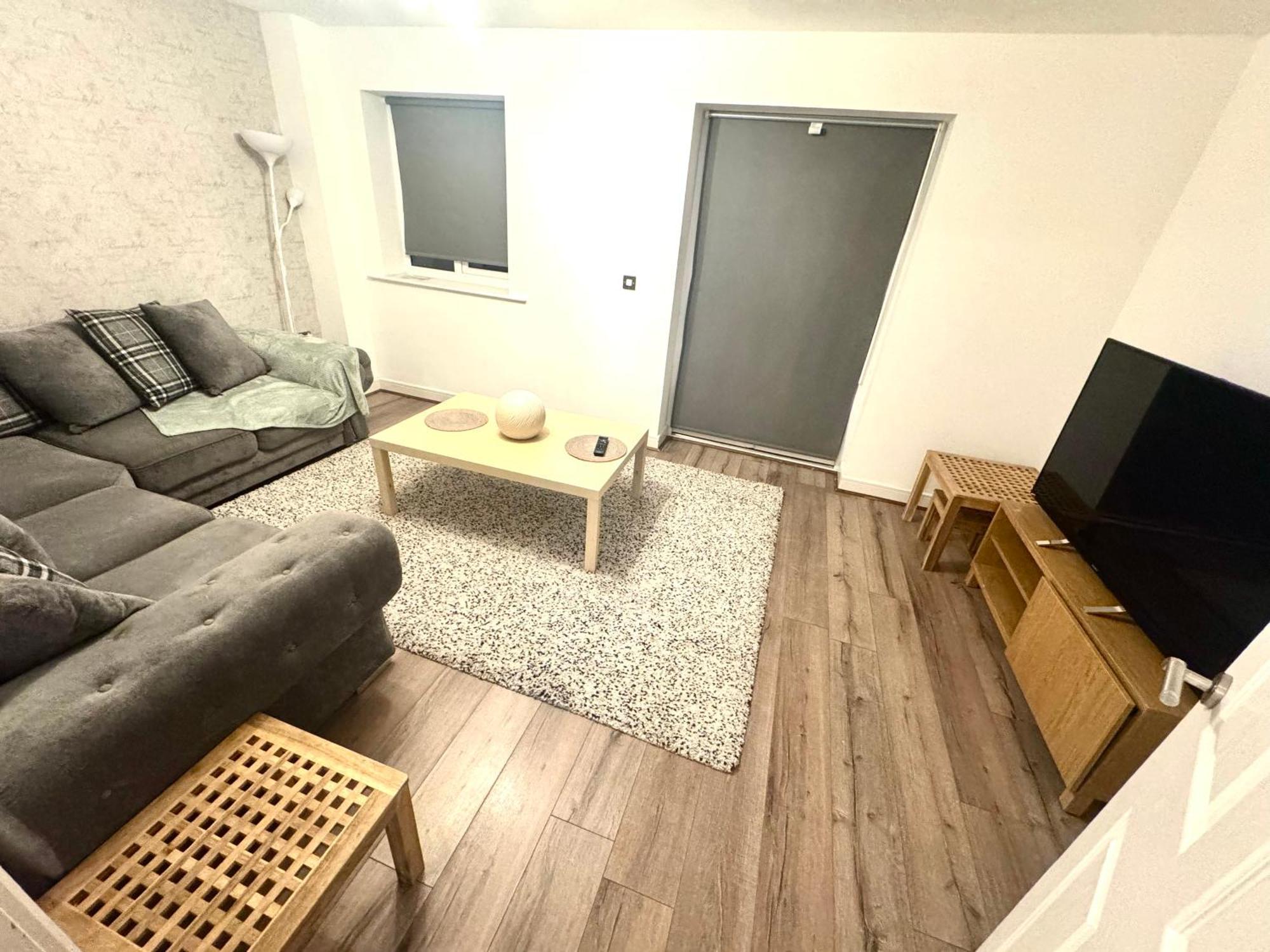 Ferienhaus Cosy Modern 3-bed Near Etihad, Coop Arena - Ao Arena And Center *