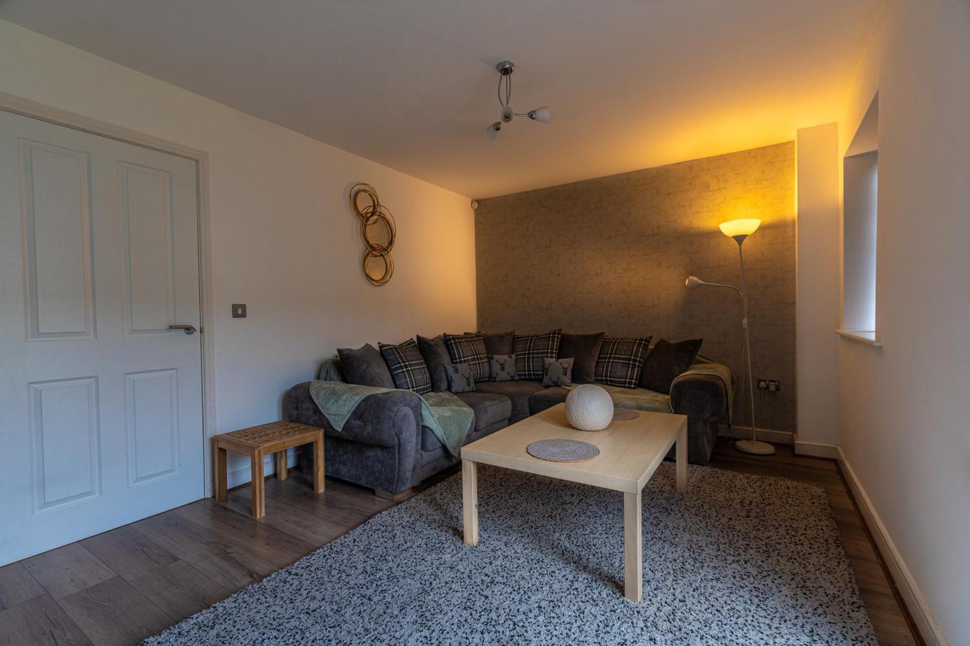 Cosy Modern 3-bed Near Etihad, Coop Arena - Ao Arena And Center Ferienhaus *